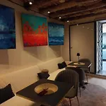 Palazzo Del Poeta - Dimora Contemporanea