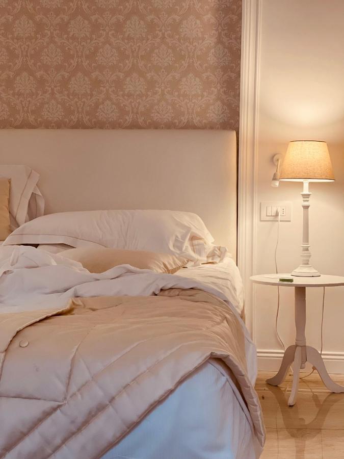 Palazzo Del Poeta - Dimora Contemporanea Guest house
