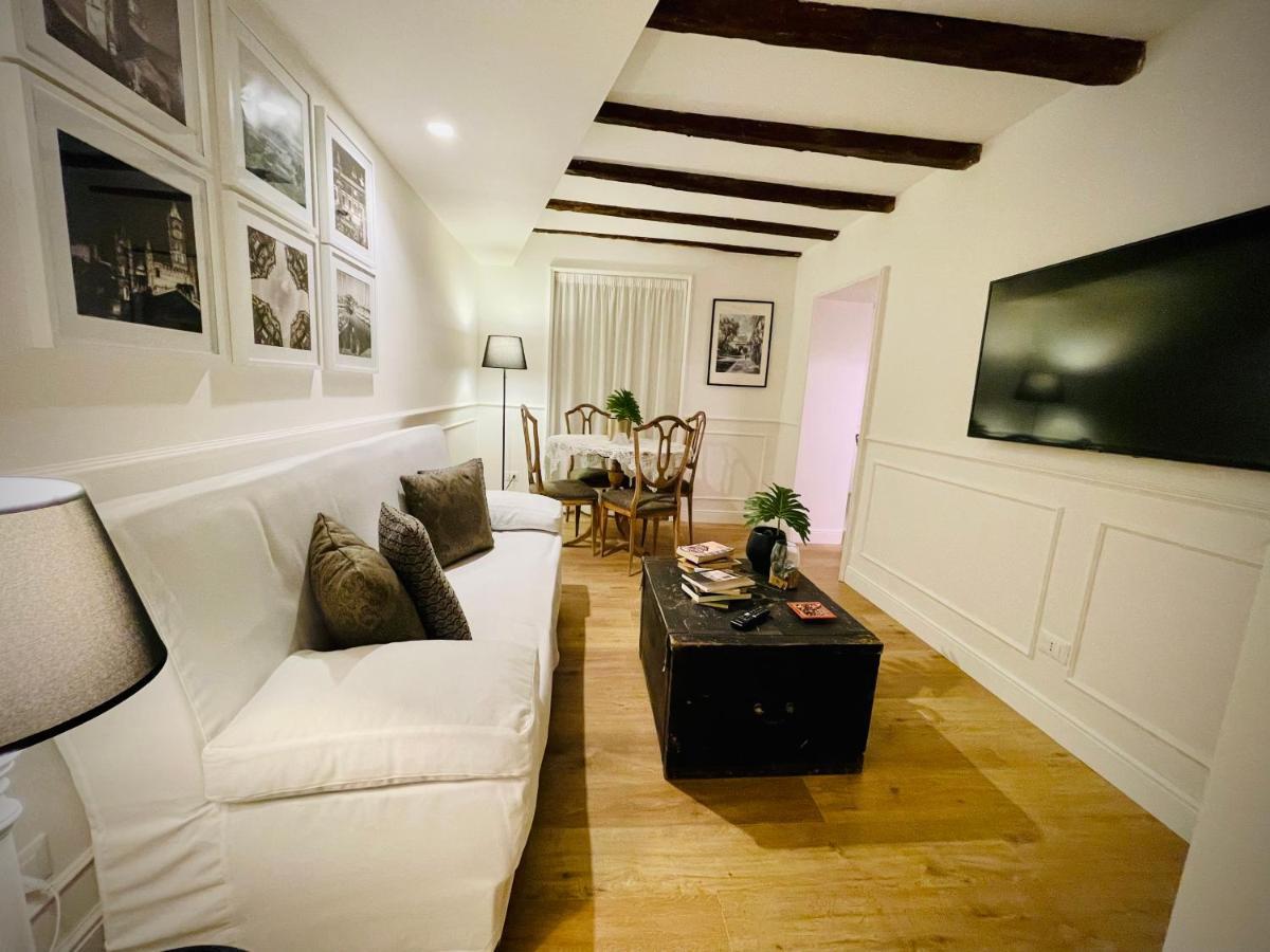 Guest house Palazzo Del Poeta - Dimora Contemporanea 2*